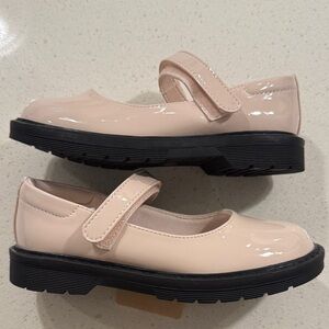 NWT Glossy Beige Mary Jane Shoes